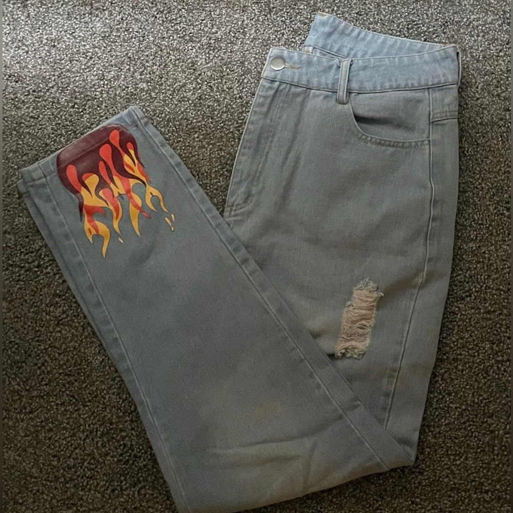 Light blue jeans with flaming print 🔥